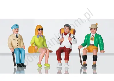Zestaw czterech figurek siedzących turystów