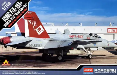 Amerykański myśliwiec F/A-18+ VMFA-232 Red Devils