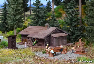 Leśna chata z miejscem na grilla